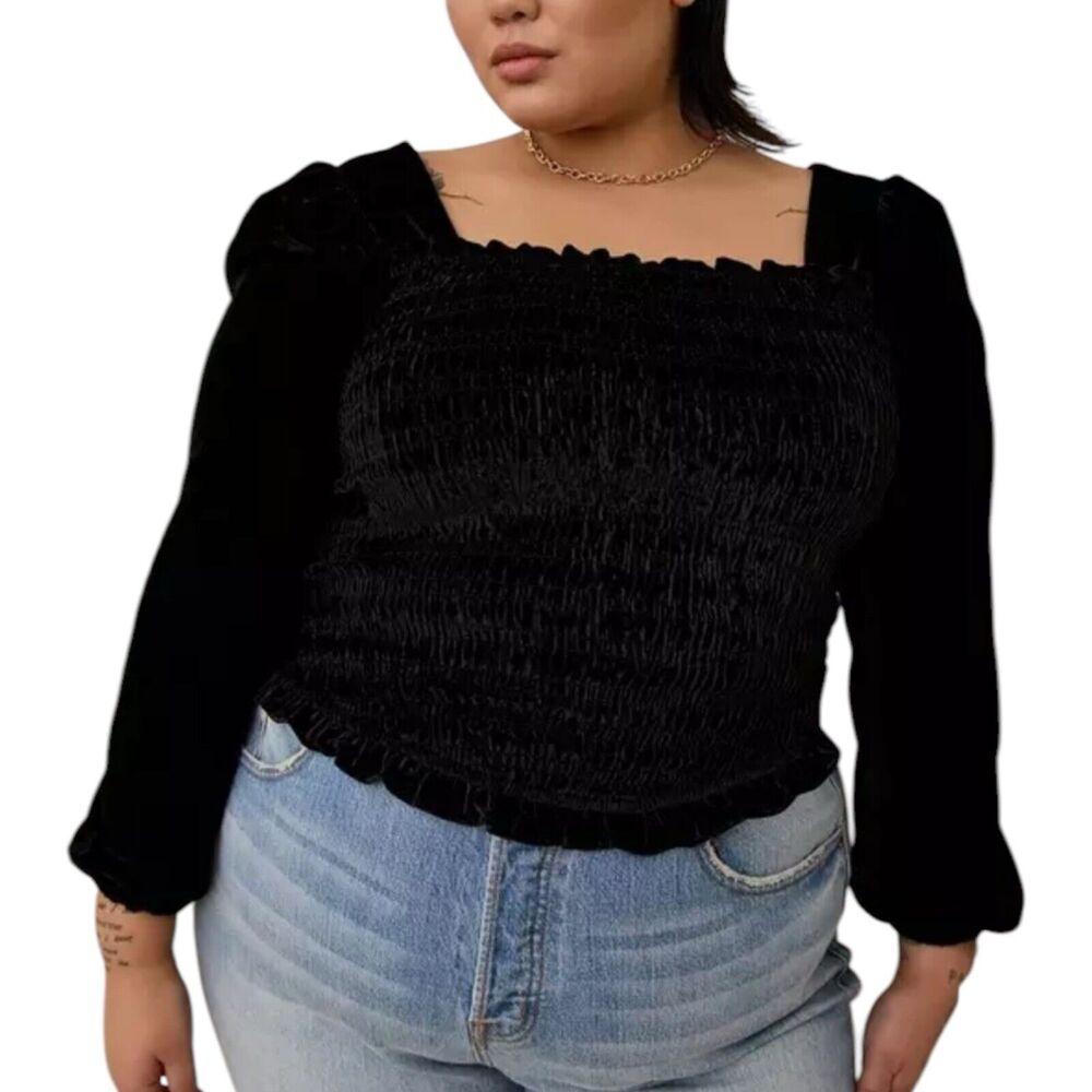 NWT Torrid Black Velvet Smocked Blouson Sleeve Crop Top Size 3X
